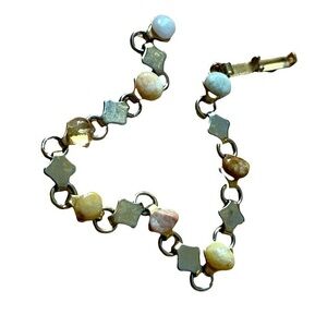 RARE Find - Vintage Gold and Stone Bracelet**